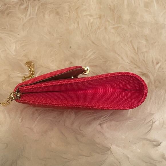 Vintage RODO Italy Red Clutch | Silk-Linen Purse, Brass Clasp + Chain Strap - Picture 4 of 13